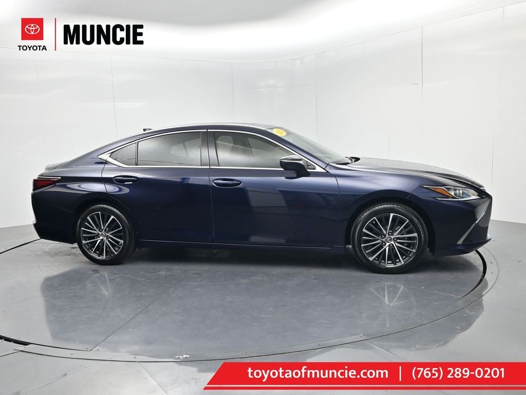 2025 Lexus ES